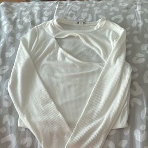 COPY - Garage white open slit top